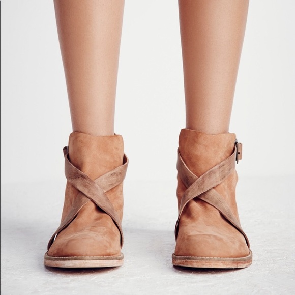 ❤️Free People Las Palmas Taupe Brown Ankle Booties Leather Buckle Size 8 - Picture 3 of 9